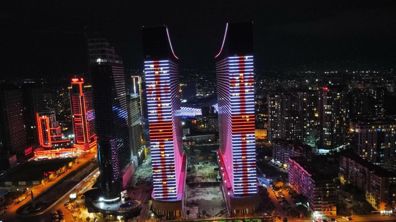 Orbi City Suite With Sea View Batumi Esterno foto