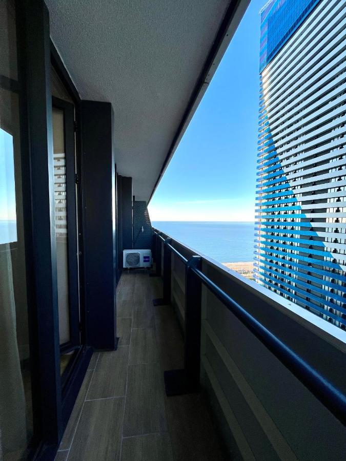 Orbi City Suite With Sea View Batumi Esterno foto