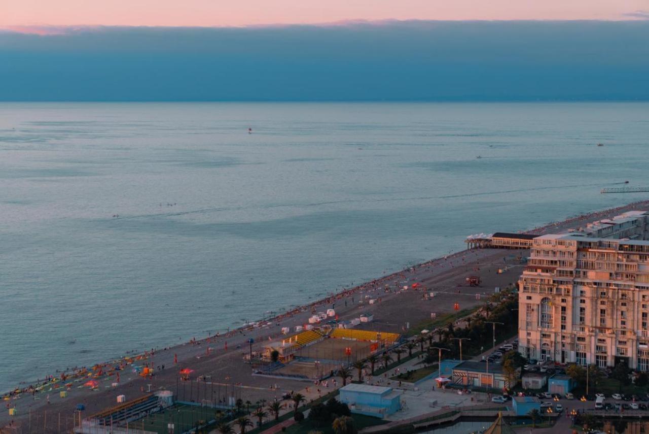 Orbi City Suite With Sea View Batumi Esterno foto