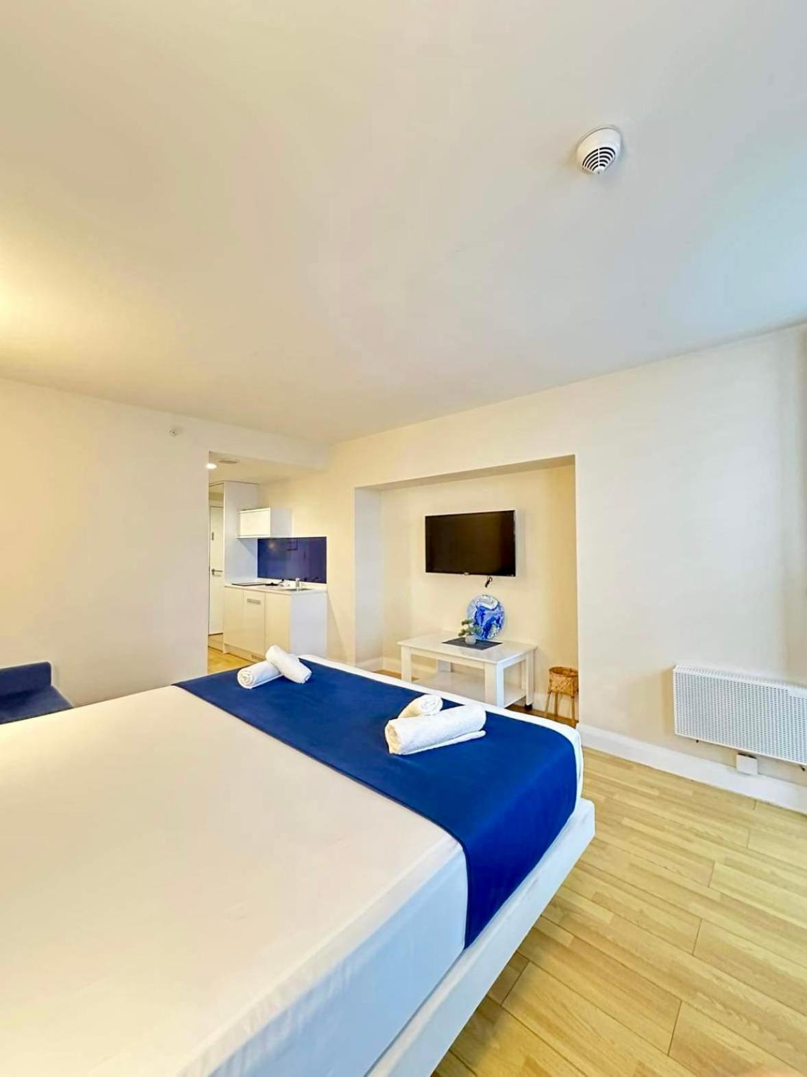 Orbi City Suite With Sea View Batumi Esterno foto